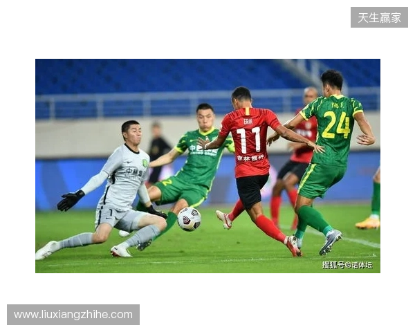 半场-国安0-0蓉城 王子铭包抄踢空失空门 韦世豪报复性铲球染黄 半场-国安0-0蓉城 王子铭包抄踢空失空门 韦世豪报复性铲球染黄
